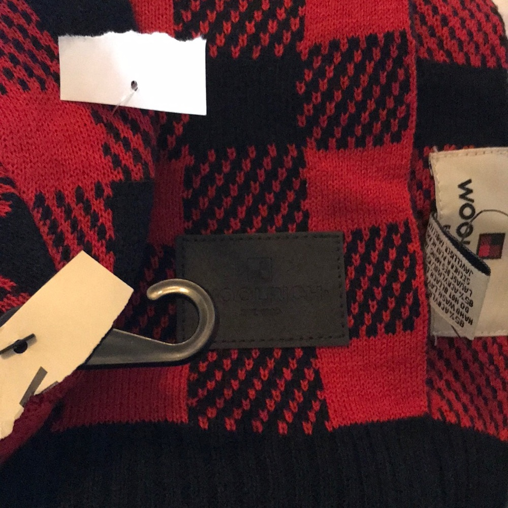 Woolrich Buffalo Knit Checker Beanie & Scarf Set - Picture 6 of 8